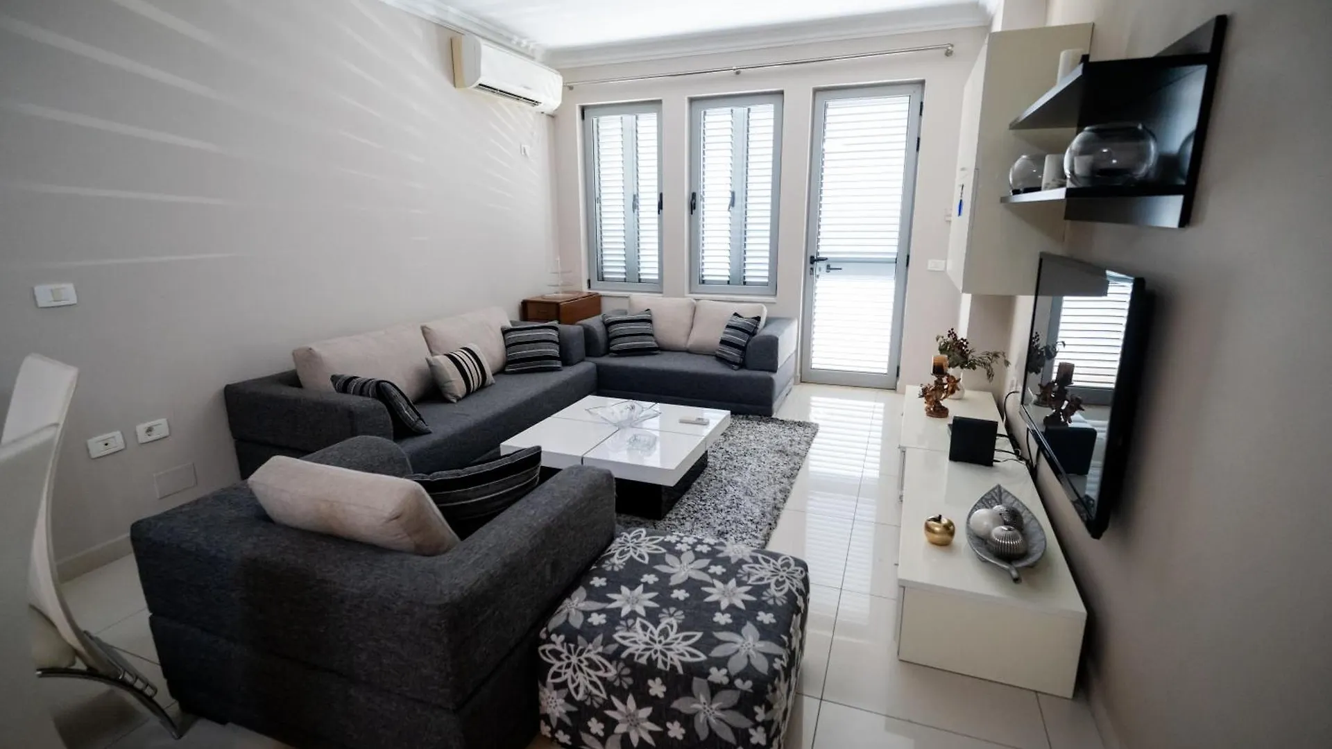 Ar-Lux Apartment Old Town Shkodër
